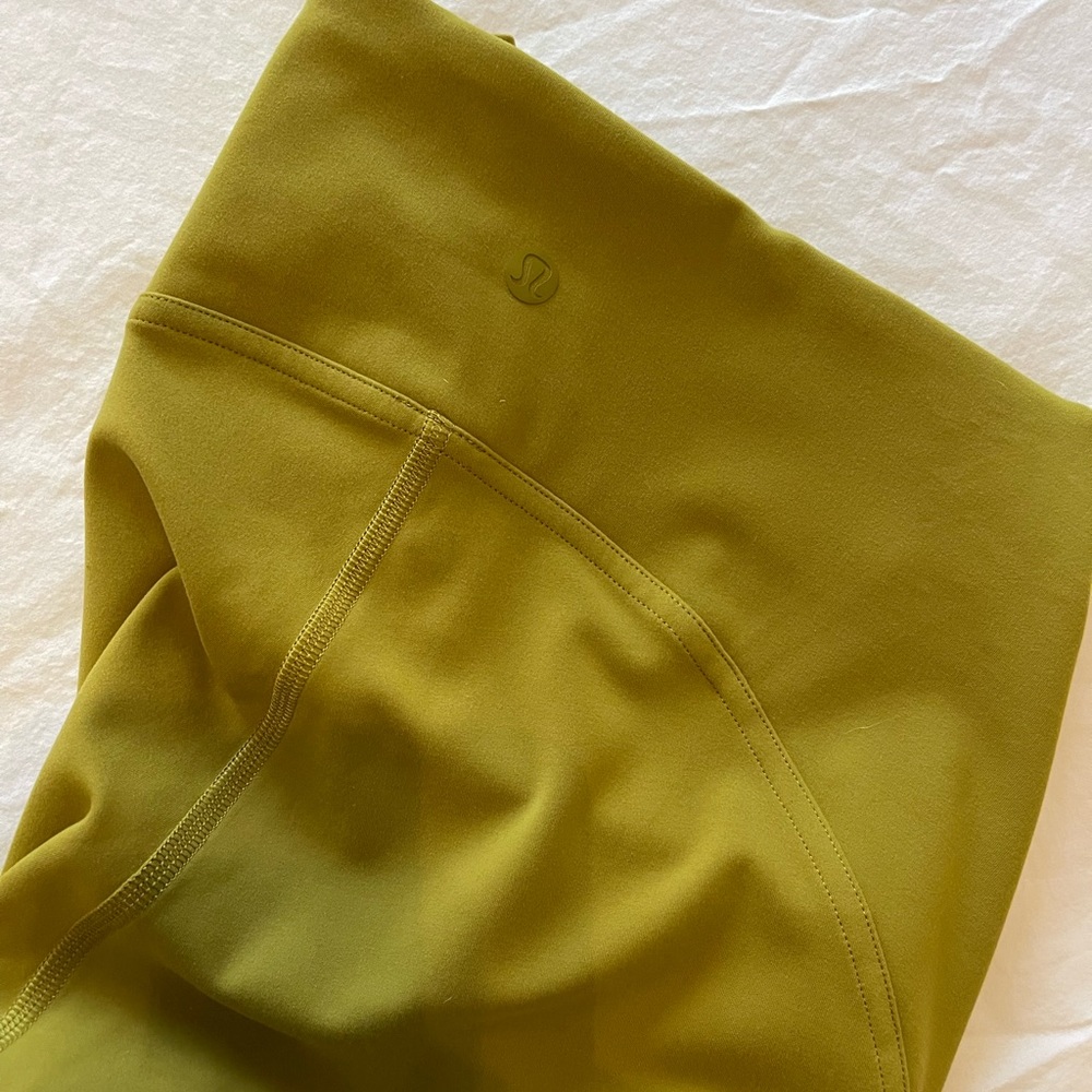 Lululemon instill 6